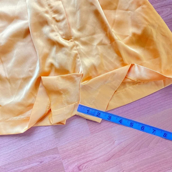 H&M Gold Satin-like High‎ Waisted Shorts, Size 2 - Picture 8 of 13